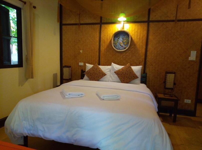 Baanwangnamkeaw Lodge Ban Hin Dat  Экстерьер фото